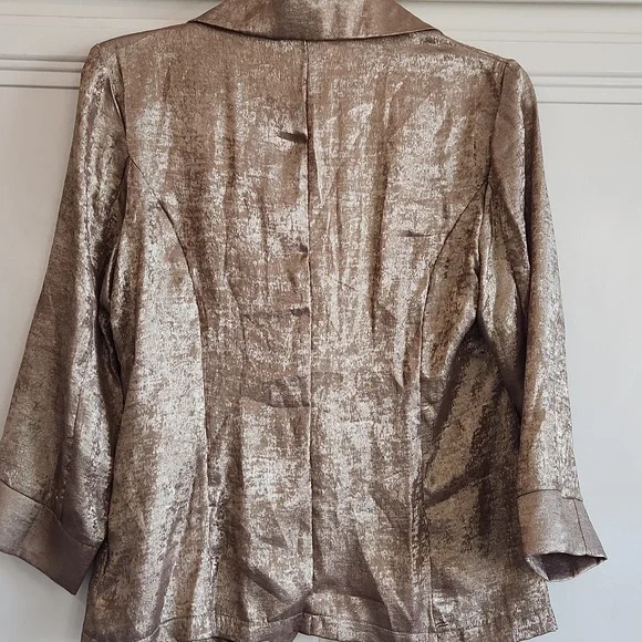 NWOT..Gold Blazer - Picture 2 of 9